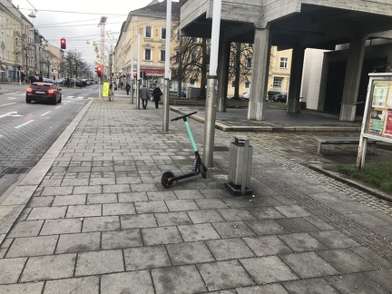 E-Scooter mitten in Linz