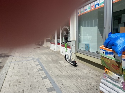 E-Scooter Steht noch immer bei Wiener Straße 69 090821
