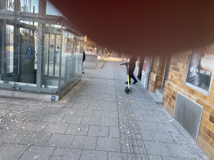E-Scooter Wiener Straße bei Unionkreuzung 13-11-22